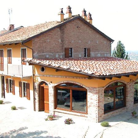 La Briccola Villa Diano dʼAlba Buitenkant foto