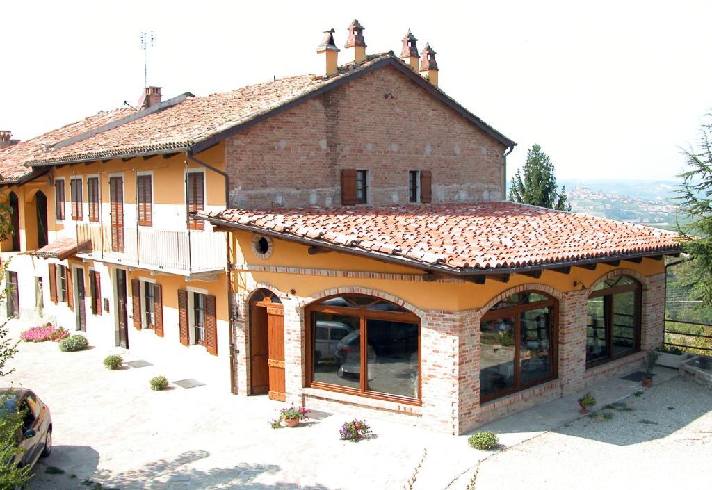 La Briccola Villa Diano dʼAlba Buitenkant foto