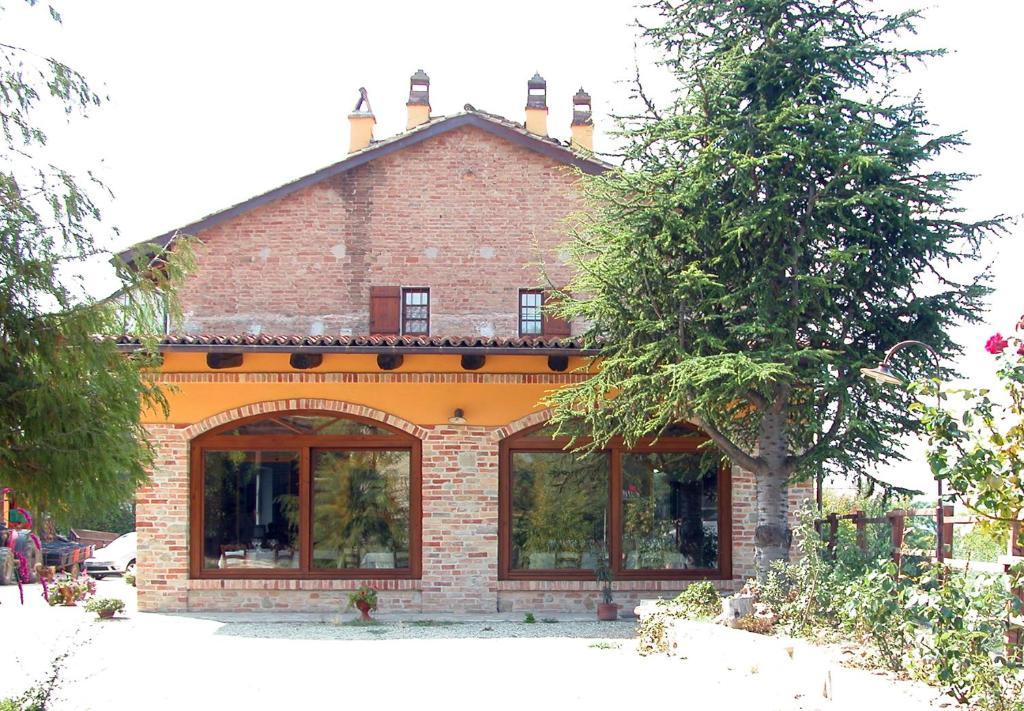 La Briccola Villa Diano dʼAlba Buitenkant foto